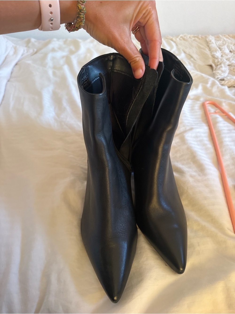 Steve Madden black leather pointy toe boots!